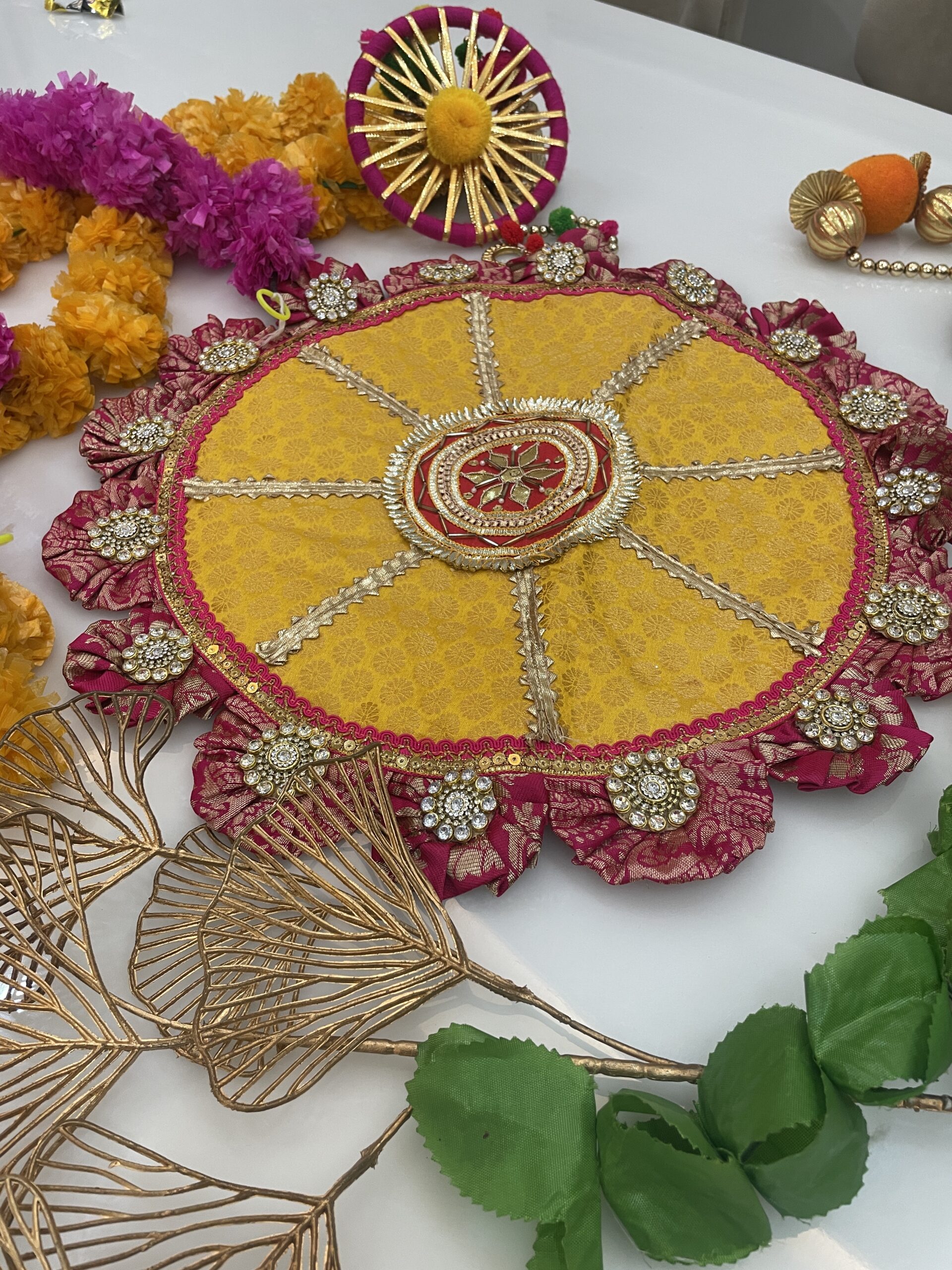 Kalash & Kundan Divine Aasan