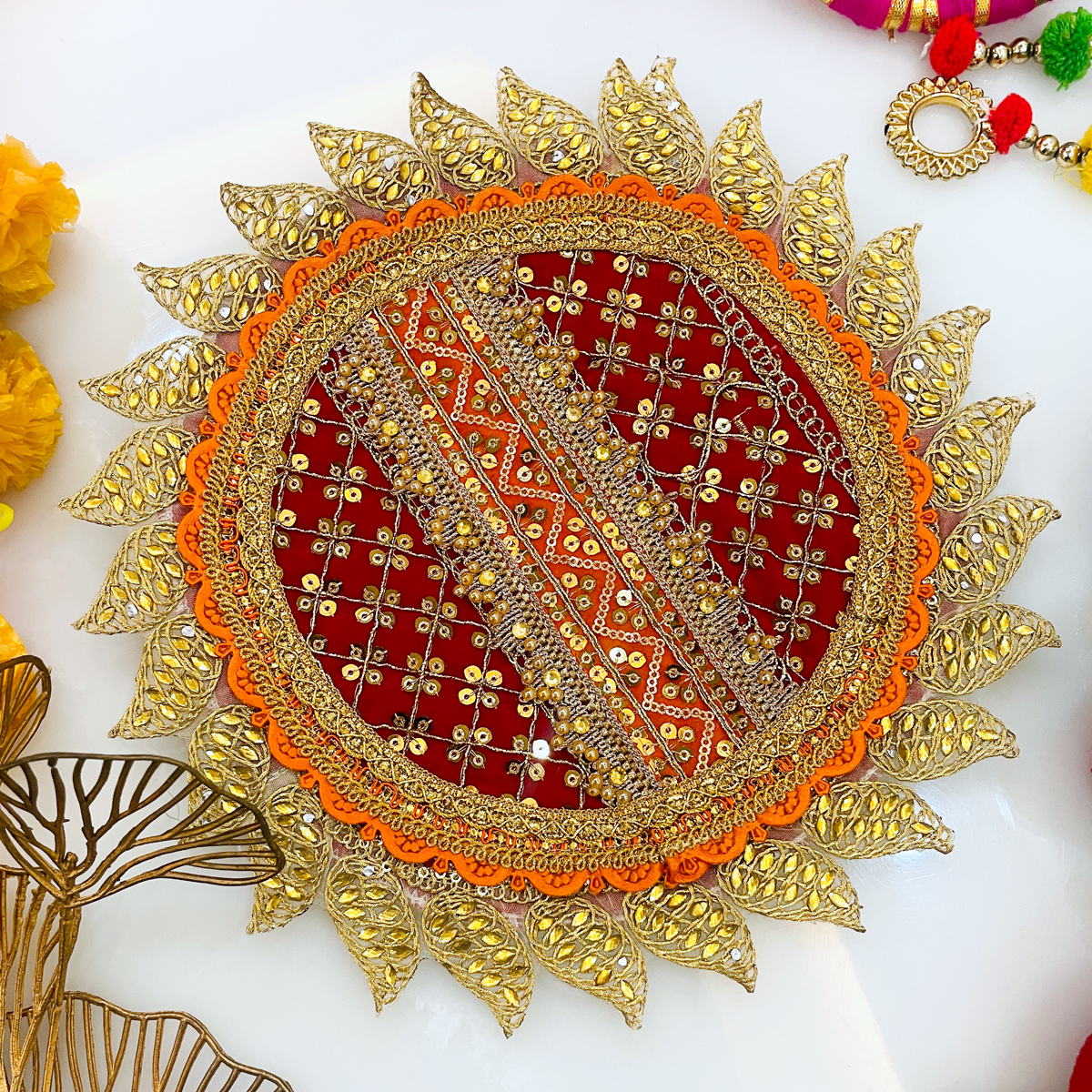 Surya Mandala Golden Leaves Aasan