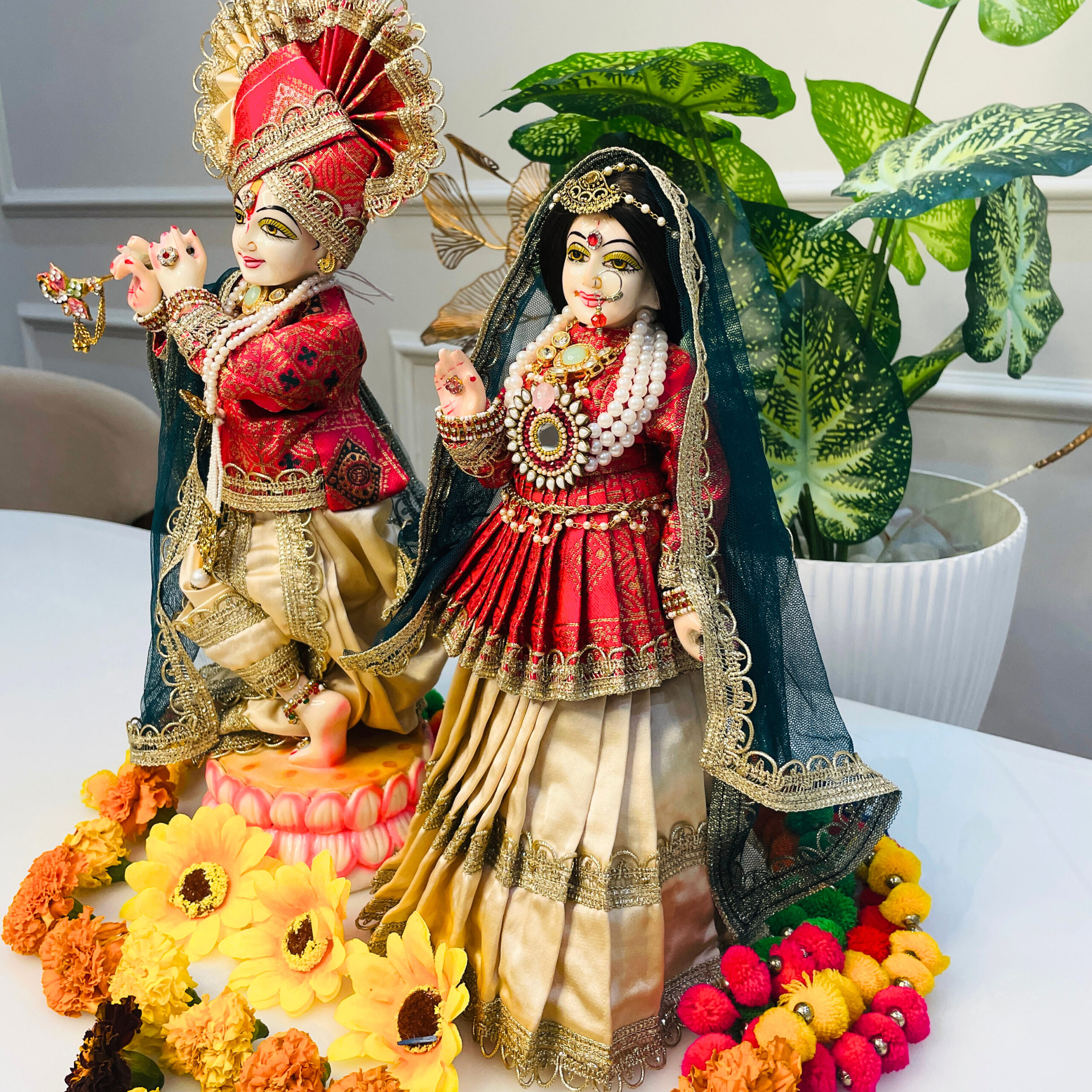 Saumya Leela Radha Krishna Poshak - Image 2