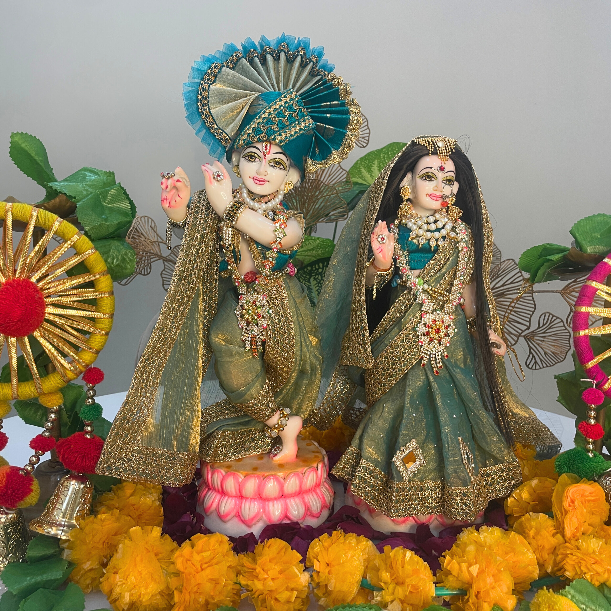 Emerald Divine Leela Radha Krishna Poshak
