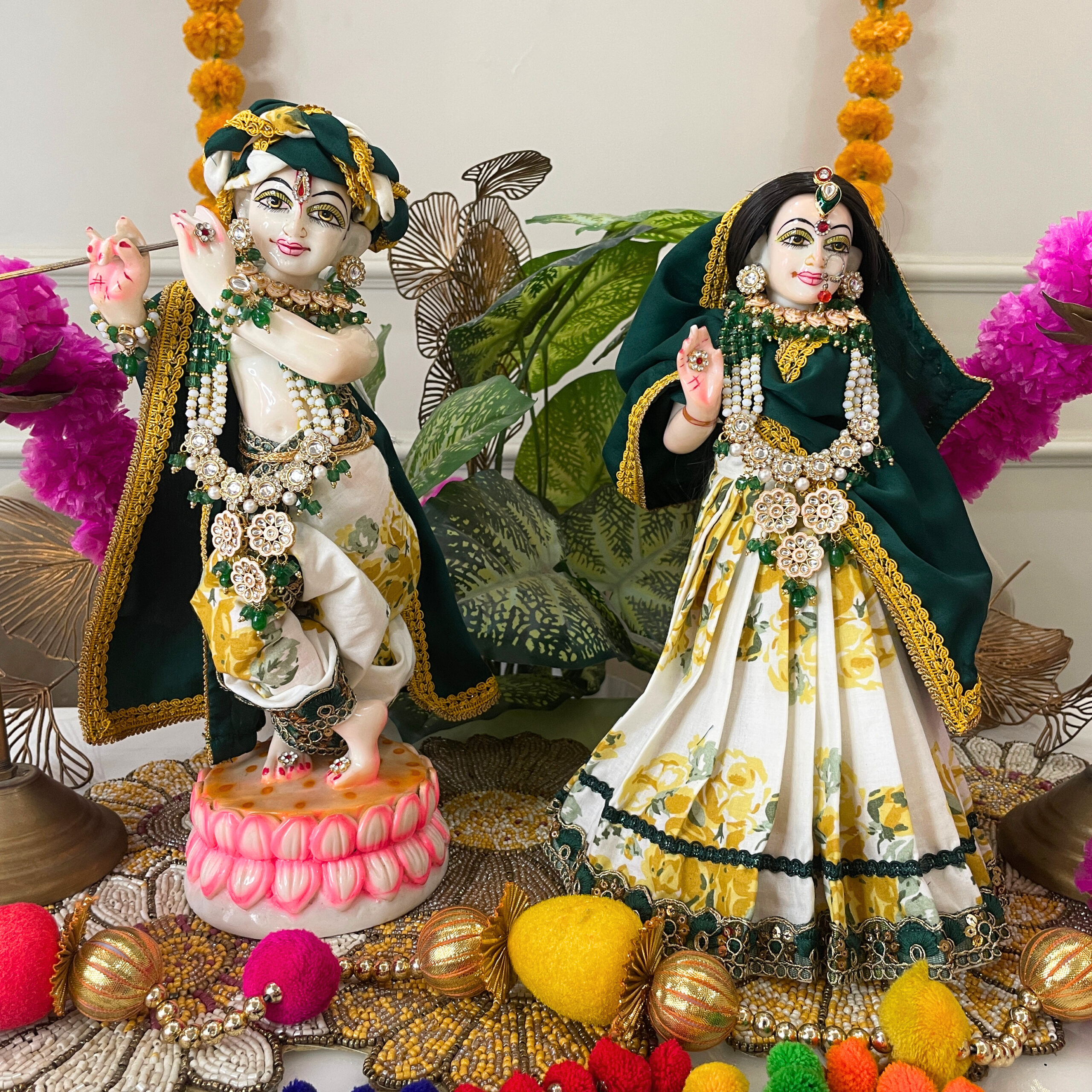 Shyam Vihar Divine Radha Krishna Poshak