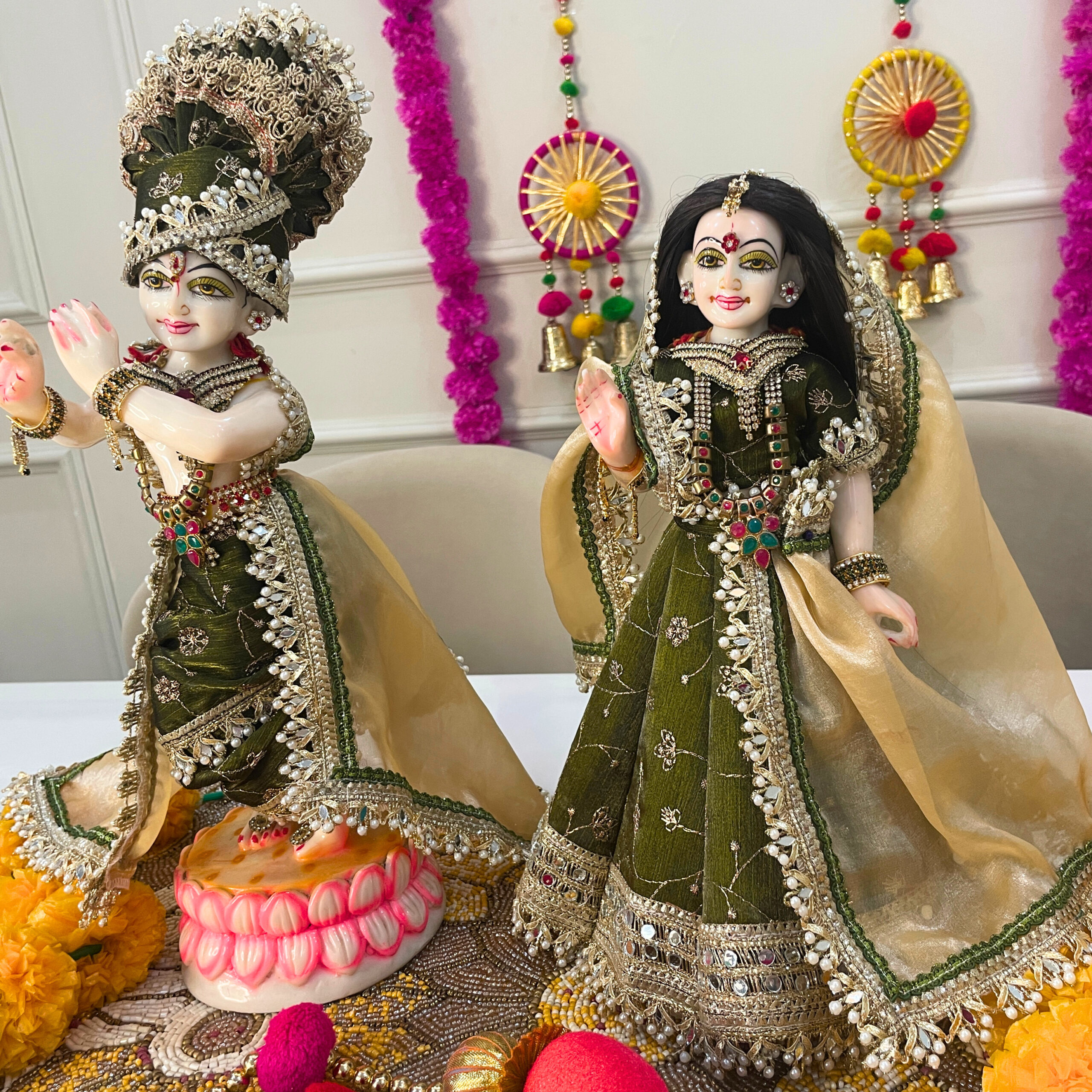 Nikunj Vilas Radha Krishna Poshak - Image 3