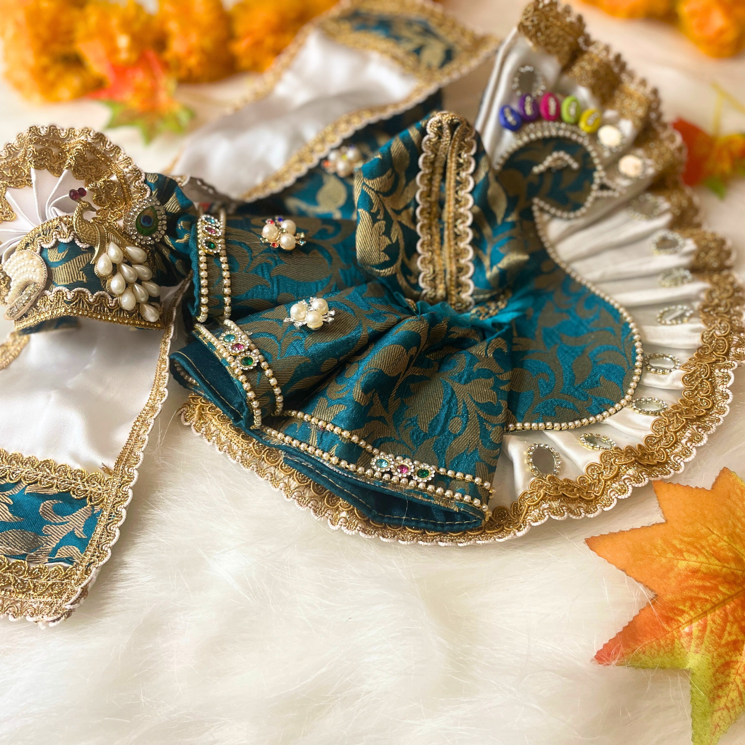 Mor Mukut Mahotsav - Ladoo Gopal Poshak