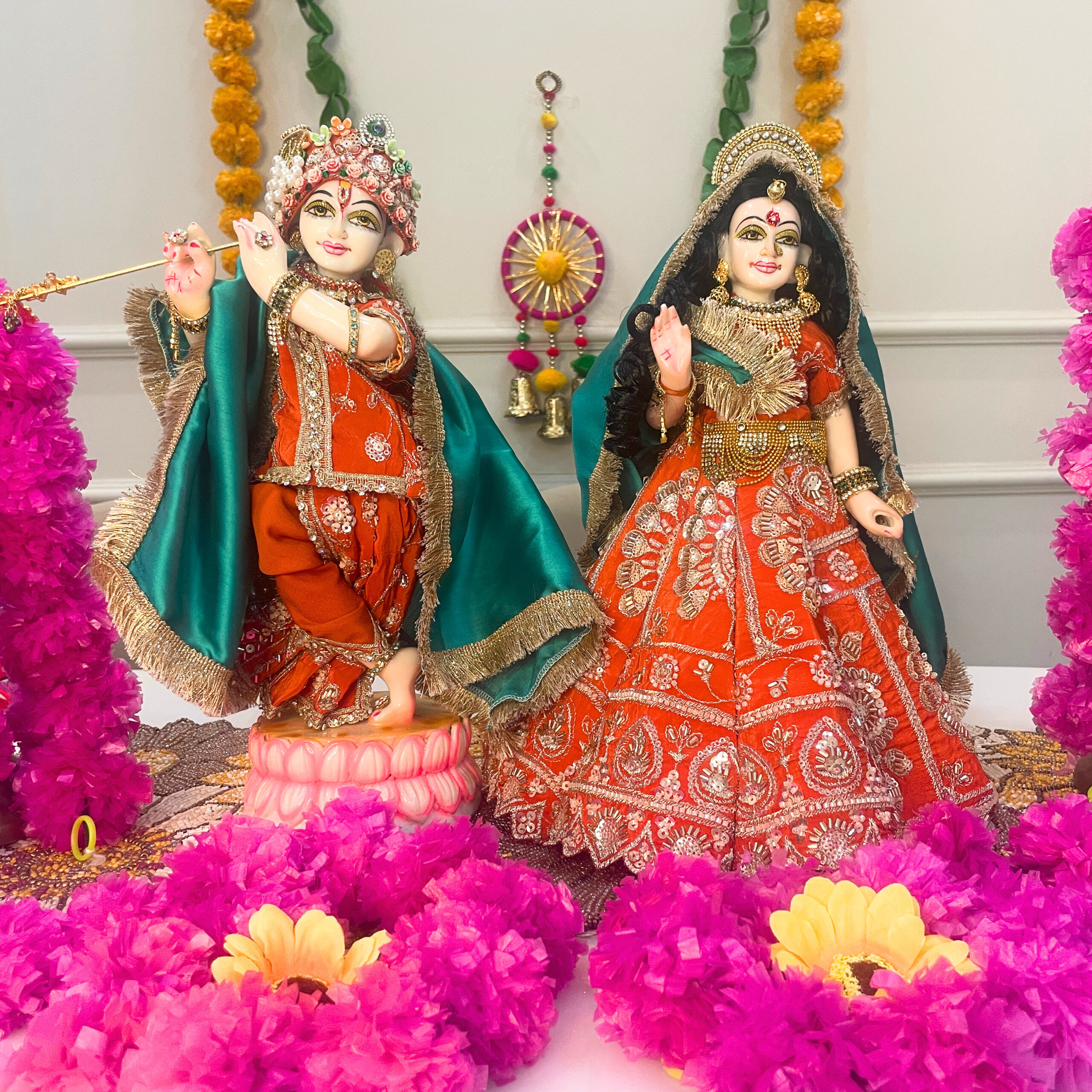 Kesari Vrindavan Shringar Radha Krishna Poshak