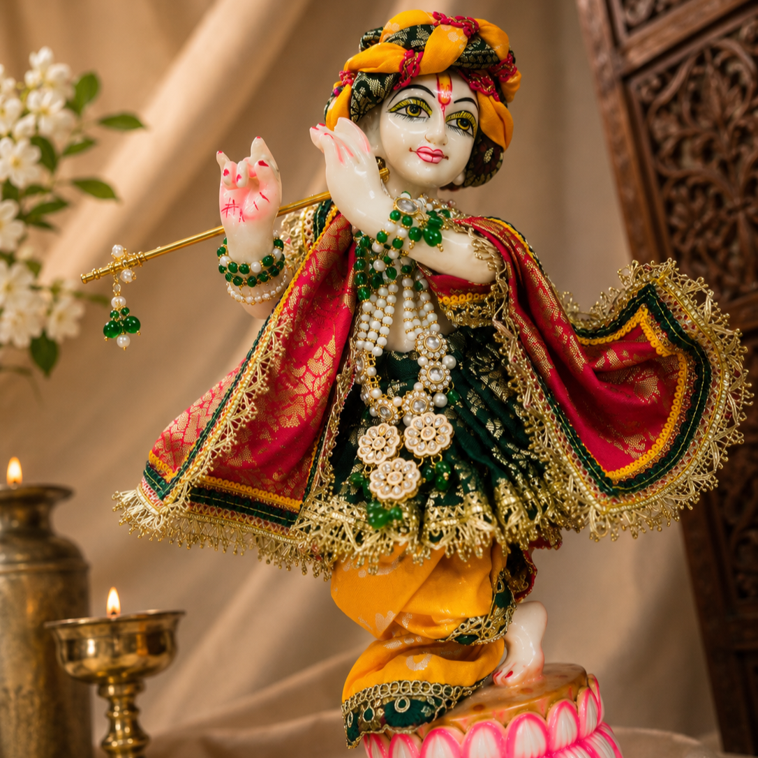 Vrindavan Rajsi Prem Radha Krishna Poshak - Image 3